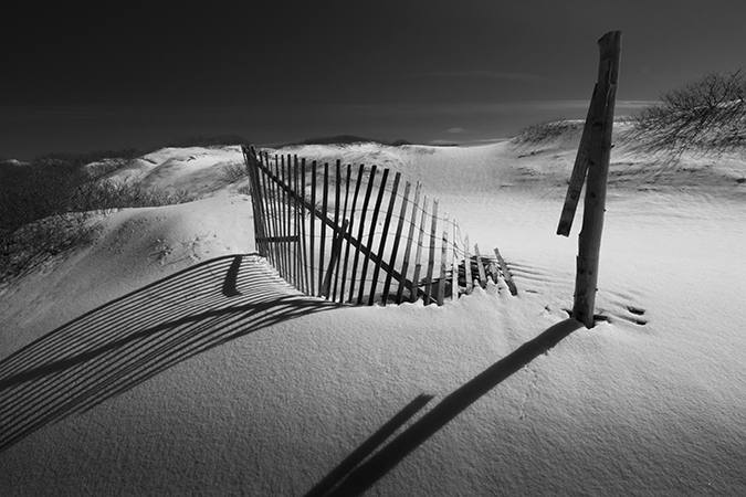 WINTER DUNE AND FENCE B&W 1